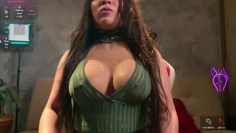 kyra Moor online show from 12/22/25, 01:57