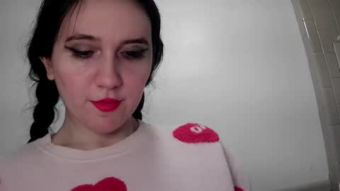 Isabella online show from 12/26/24, 09:22