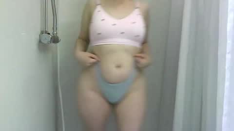 Isabella online show from 10/29/25, 06:37