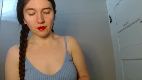 Isabella online show from 02/05/26, 06:01