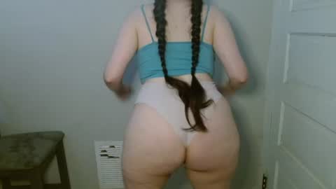 Snapshot of bigbootybunny chatting on 06/30/26, 04:08 Isabella online show from 06/30/26, 04:08