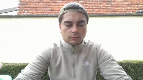 Snapshot of bigboybelgium4 chatting on 09/16/25, 09:32 bigboybelgium4 online show from 09/16/25, 09:32