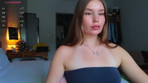    online show from 04/28/26, 05:56