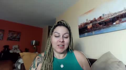Snapshot of bigbreastsabrina chatting on 01/02/25, 09:50 BIG BREAST SABRINA online show from 01/02/25, 09:50