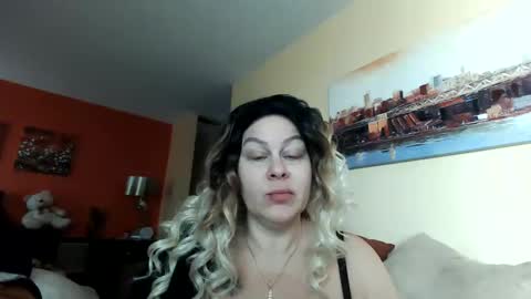 Snapshot of bigbreastsabrina chatting on 01/29/25, 04:08 BIG BREAST SABRINA online show from 01/29/25, 04:08