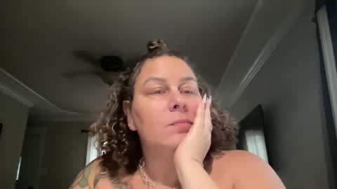 Snapshot of bigbreastsabrina chatting on 10/21/25, 08:09 BIG BREAST SABRINA online show from 10/21/25, 08:09