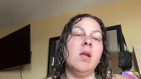 Snapshot of bigbreastsabrina chatting on 06/16/26, 01:47 BIG BREAST SABRINA online show from 06/16/26, 01:47