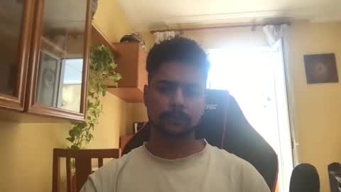 bigbrown_boy online show from 09/22/25, 09:33