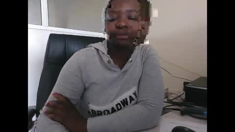 Snapshot of bigbumboobs98 chatting on 09/25/25, 08:07 bigbumboobs98 online show from 09/25/25, 08:07