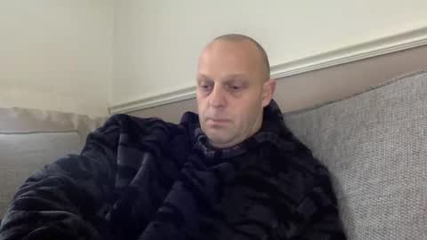 Snapshot of bigbumlover2377 chatting on 02/19/25, 10:01 bigbumlover2377 online show from 02/19/25, 10:01