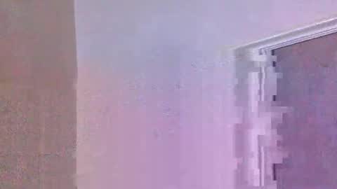 Snapshot of bigbumlover2377 chatting on 11/06/25, 10:54 bigbumlover2377 online show from 11/06/25, 10:54