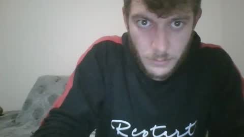Snapshot of bigcaramel18 chatting on 10/27/25, 02:32 bigcaramel18 online show from 10/27/25, 02:32