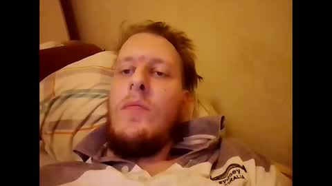 Snapshot of bigcock4009 chatting on 09/15/25, 10:21 bigcock4009 online show from 09/15/25, 10:21