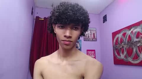 Snapshot of bigcock_sexys chatting on 02/25/26, 05:50 bigcock_sexys online show from 02/25/26, 05:50