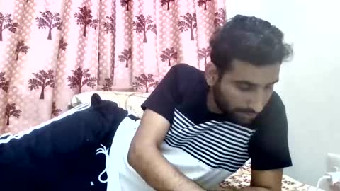 Snapshot of bigcockboy2580 chatting on 11/09/25, 10:24 akash online show from 11/09/25, 10:24