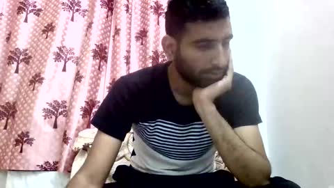 Snapshot of bigcockboy2580 chatting on 11/21/25, 08:57 akash online show from 11/21/25, 08:57