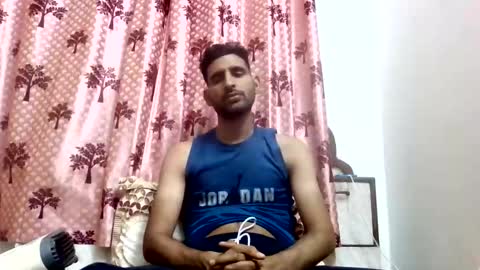 Snapshot of bigcockboy2580 chatting on 12/01/25, 04:12 akash online show from 12/01/25, 04:12