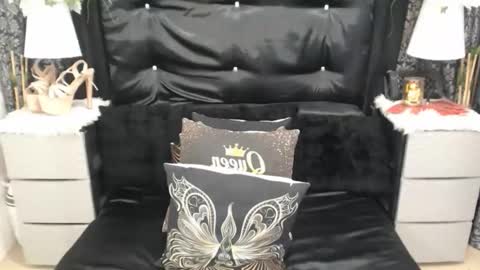 HOLLY online show from 03/08/26, 12:30