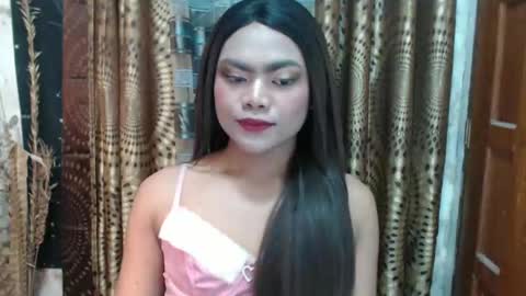 Chloe online show from 12/04/24, 12:36