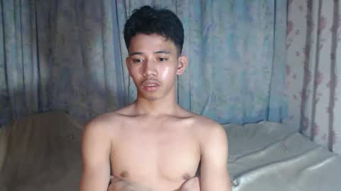 Snapshot of bigcockyummysex chatting on 12/18/25, 06:47 bigcockyummysex online show from 12/18/25, 06:47