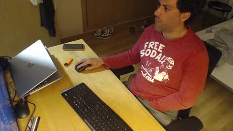 Snapshot of bigcok35spain chatting on 02/05/25, 08:14 bigcok35spain online show from 02/05/25, 08:14