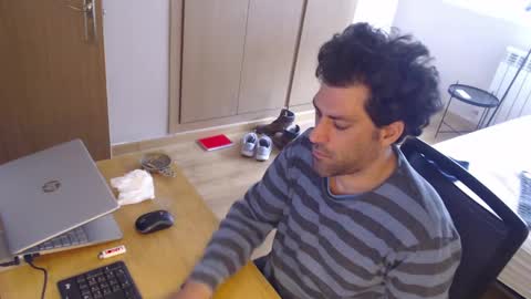 Snapshot of bigcok35spain chatting on 03/02/25, 12:43 bigcok35spain online show from 03/02/25, 12:43