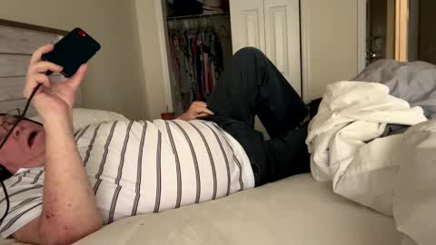 Snapshot of bigcraig123 chatting on 11/19/25, 06:41 Craig online show from 11/19/25, 06:41