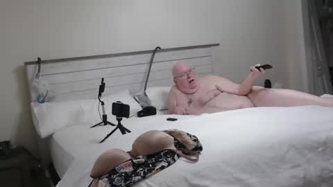 Snapshot of bigcraig123 chatting on 11/24/25, 12:49 Craig online show from 11/24/25, 12:49