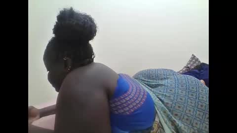 VIOLET online show from 12/21/25, 09:00