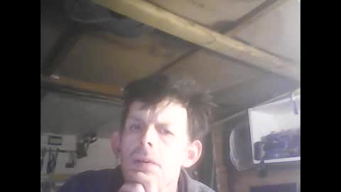 Snapshot of bigdave6996123 chatting on 02/16/25, 12:32 bigdave6996123 online show from 02/16/25, 12:32