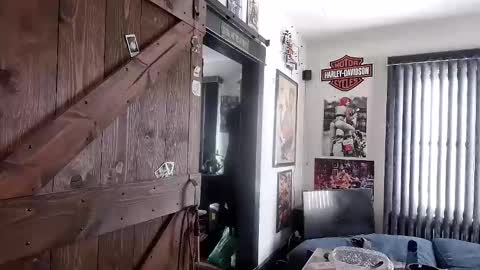 Snapshot of bigdbrillion chatting on 02/04/25, 07:55 Darryl online show from 02/04/25, 07:55