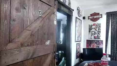 Snapshot of bigdbrillion chatting on 02/05/25, 02:16 Darryl online show from 02/05/25, 02:16