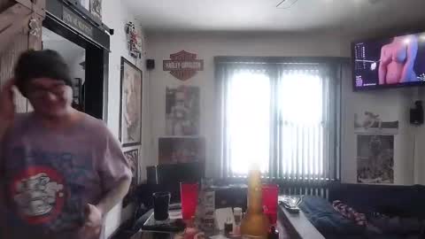 Snapshot of bigdbrillion chatting on 02/14/25, 05:57 Darryl online show from 02/14/25, 05:57