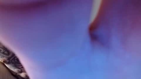 Snapshot of bigdickcumslikeariver chatting on 01/18/26, 01:53 Can you make me cum online show from 01/18/26, 01:53