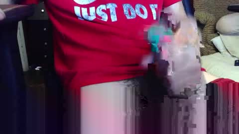 Snapshot of bigdicklovington chatting on 11/11/25, 10:43 bigdicklovington online show from 11/11/25, 10:43