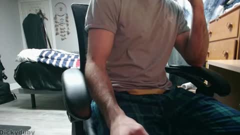 George Forest Dickyduby on all Socials online show from 12/23/25, 03:48