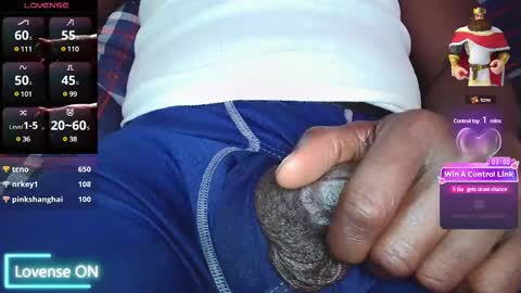 Snapshot of bigdikfreak chatting on 03/05/25, 08:21 BigDickFreak online show from 03/05/25, 08:21