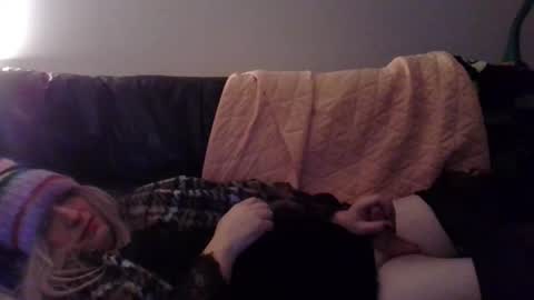 Madelyn online show from 12/14/25, 04:18