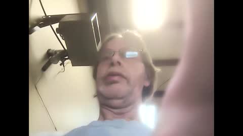 Snapshot of bigelectricrod chatting on 02/25/25, 07:36 bigelectricrod online show from 02/25/25, 07:36