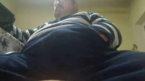 Snapshot of bigfish22222 chatting on 12/20/24, 04:31 bigfish22222 online show from 12/20/24, 04:31