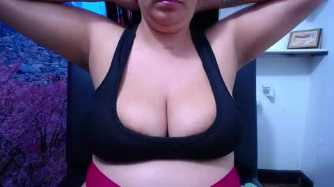 Snapshot of bigg_boobs_xxx chatting on 03/09/25, 10:19 Sunny online show from 03/09/25, 10:19