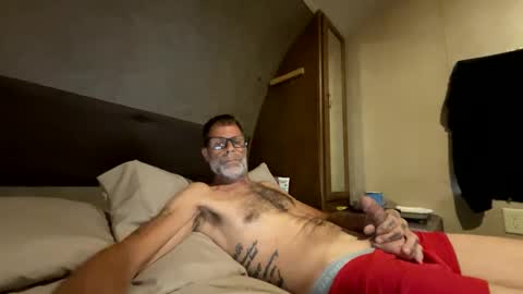 Snapshot of biggcock27 chatting on 09/27/25, 01:49 biggcock27 online show from 09/27/25, 01:49