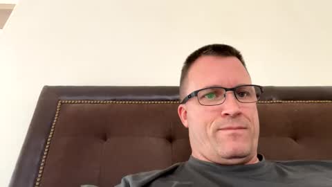 bigger22332233 online show from 02/06/25, 08:13