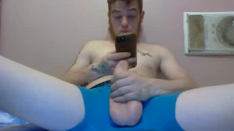 Snapshot of biggingerdick04 chatting on 11/25/25, 03:28 biggingerdick04 online show from 11/25/25, 03:28