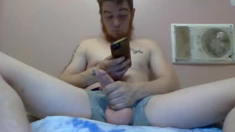 Snapshot of biggingerdick04 chatting on 12/01/25, 02:16 biggingerdick04 online show from 12/01/25, 02:16