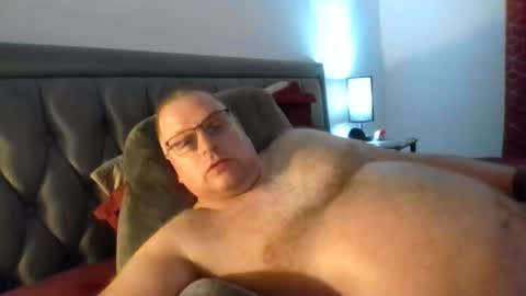 Snapshot of bigguy2014 chatting on 05/04/26, 10:17 bigguy2014 online show from 05/04/26, 10:17