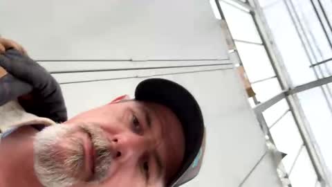 Snapshot of biggymemo69 chatting on 12/15/25, 05:17 biggymemo69 online show from 12/15/25, 05:17