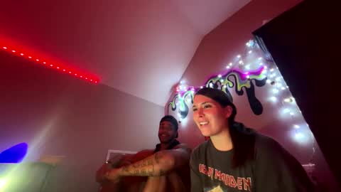 Snapshot of biggz0766 chatting on 12/18/25, 02:06 biggz0766 online show from 12/18/25, 02:06