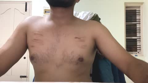 bighandsomesatisfy online show from 10/28/25, 04:53