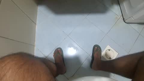 Snapshot of bighdasehzada chatting on 10/27/25, 04:33 bighdasehzada online show from 10/27/25, 04:33